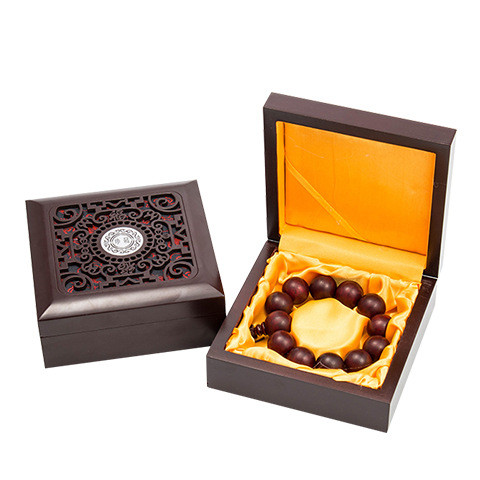 Elegant and luxurious wooden jewelry box for storing jewelry and precious valuables in a refined and sophisticated style (style [1])