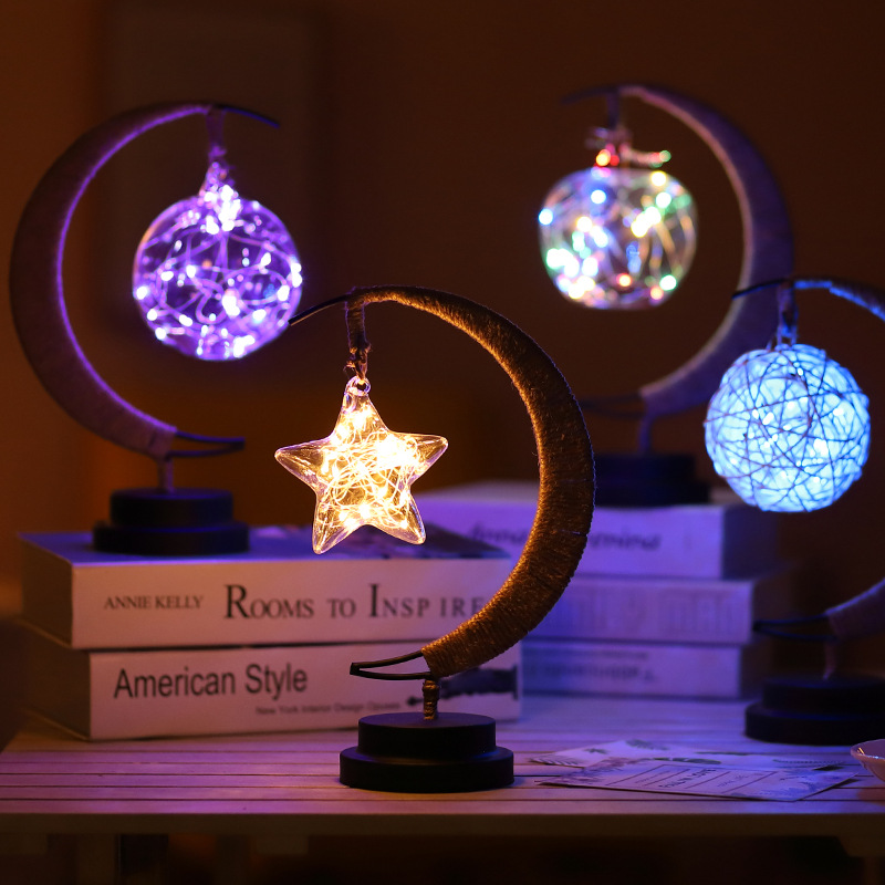 LED lamp with a moon design, featuring a decorative iron piece adorned with copper wire shaped like a star, and powered by a USB battery (Blue, USB, Round ball)