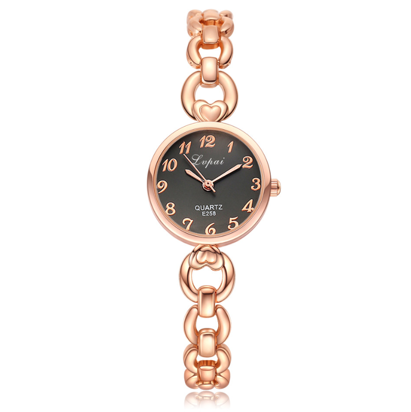 Elegant Watch with a Diamond Strap in a Modern Design (Gold & Black)