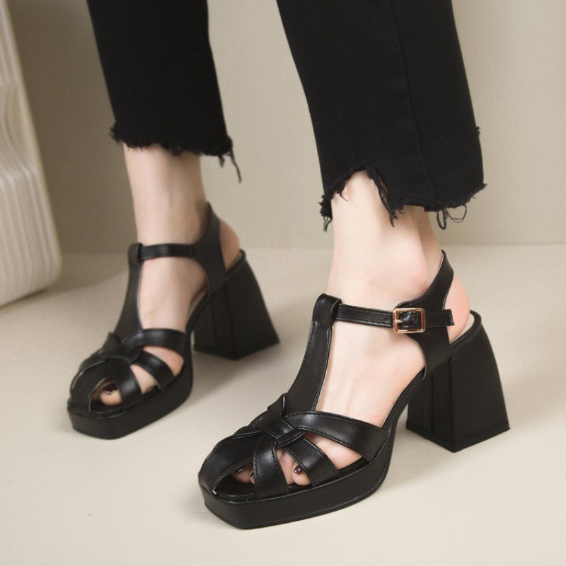 Closed Toe Hollow-out Roman Style High Heels (35, Black)
